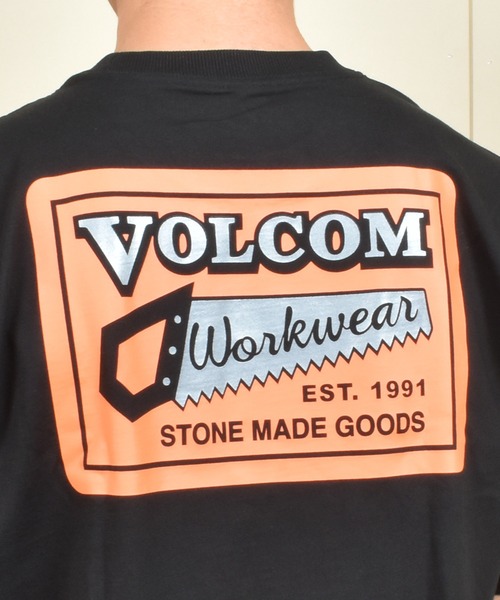 VOLCOM（ボルコム）の「【ムラサキスポーツ限定】VOLCOM/ボルコム 半袖 Tシャツ バックプリント MURASAKI SAWSTONE WW SST A5202501（Tシャツ/カットソー・メンズ・ブラック/ホワイト・M/L/XL）」の12枚目の写真