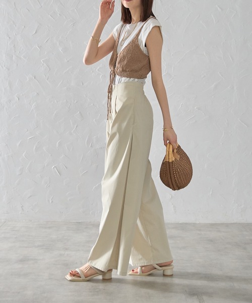 each（イーチ）の「【前後2WAY】もこもこレイヤードビスチェ（その他トップス・レディース・ホワイト/ブラウン/ネイビー・FREE）」の8枚目の写真