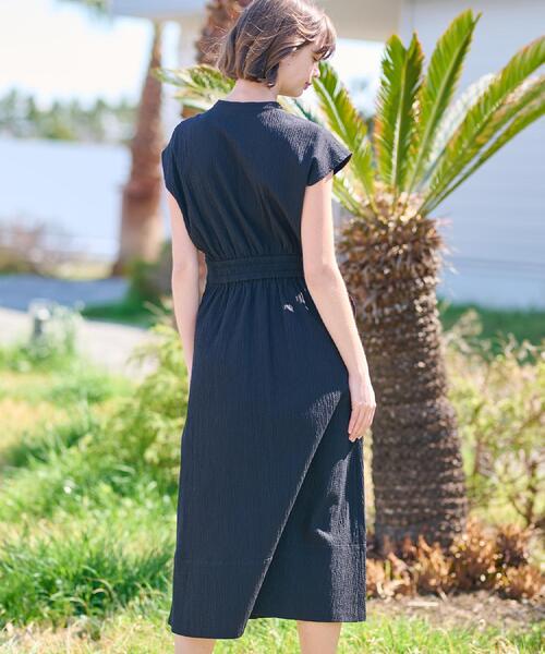 DRESSTERIOR（ドレステリア）の「【ポケットあり/後ろウエストゴム】フレンチスリーブリップルワンピース（ワンピース・レディース・ブラック/ダークブラウン・34/36/38）」の15枚目の写真