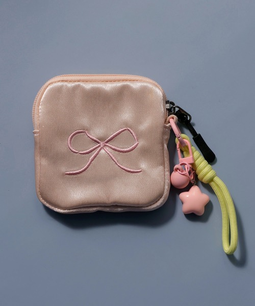 【気分明るく☆】可愛らしい刺繍とチェック柄♪ HERMES ポーチ 受注制作】手刺繍のがま口ポーチ『鳥と草花』角型 | iichi 日々