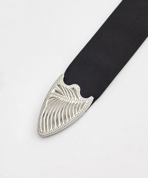 TOGA PULLA/トーガプルラ】Metal ribbon clip tie/メタル