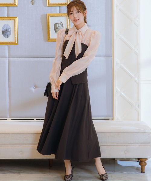 シンプルベスト+フレアロングスカートセットアップ結婚式