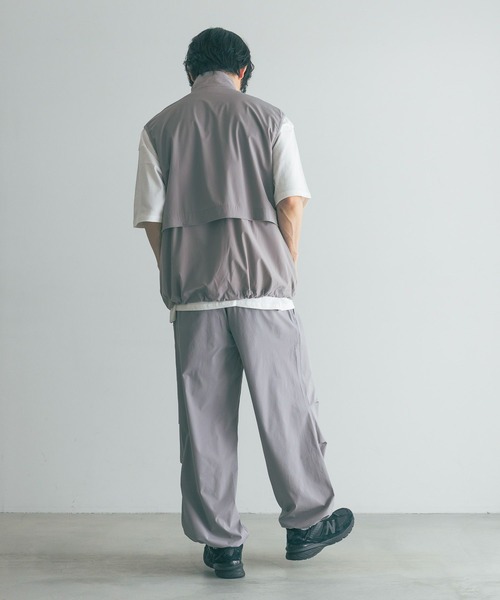 LOWRYS FARM（ローリーズファーム）の「ＳＩＥＲＲＡナイロンベスト　 490968（ベスト・メンズ・グレー/ブラック・MEDIUM/LARGE）」の21枚目の写真