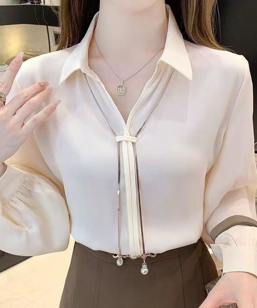 shoppinggo(ショッピングゴー)の「ブラウス ネックレス レディース トップス(シャツ/ブラウス・レディース・ベージュ・M)」の7枚目の写真