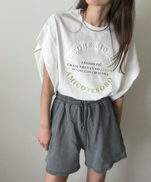deux amour(ドゥーザムール)の「エンボスロゴTシャツ(Tシャツ/カットソー・レディース・ベージュ/ブラック/ホワイト・FREE)」の6枚目の写真