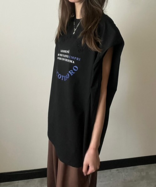 deux amour(ドゥーザムール)の「エンボスロゴTシャツ(Tシャツ/カットソー・レディース・ベージュ/ブラック/ホワイト・FREE)」の21枚目の写真