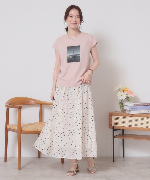 ITS'DEMO（イッツデモ）の「【手洗い可】フォトフレンチTシャツ（Tシャツ/カットソー・レディース・オフホワイト/ライトブルー/ベビーピンク/ブラック・00）」の14枚目の写真