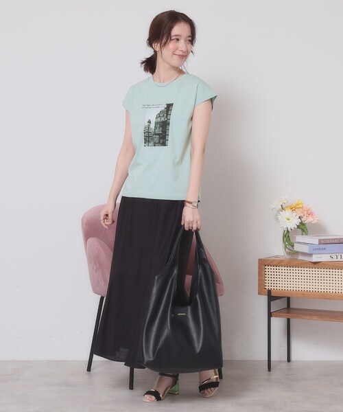 ITS'DEMO（イッツデモ）の「【手洗い可】フォトフレンチTシャツ（Tシャツ/カットソー・レディース・オフホワイト/ライトブルー/ベビーピンク/ブラック・00）」の18枚目の写真