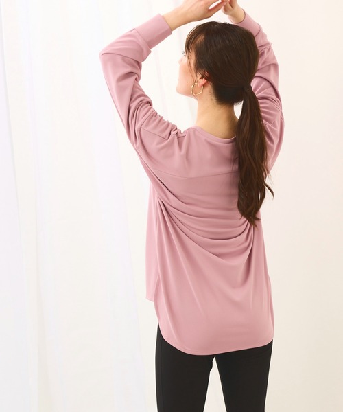 FILA（フィラ）の「マルチウェイ セットアップ 2点セット (ラッシュガード / フィットネスフェア)（ラッシュガード・レディース・ブラック/ベージュ/ラベンダー/ブラウン・MEDIUM/LARGE/X-LARGE/XX-LARGE/XXXX-LARGE/XXX-LARGE）」の21枚目の写真