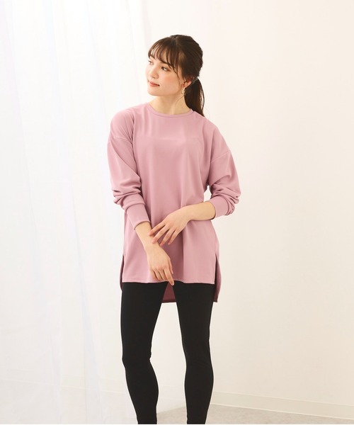 FILA（フィラ）の「マルチウェイ セットアップ 2点セット (ラッシュガード / フィットネスフェア)（ラッシュガード・レディース・ブラック/ベージュ/ラベンダー/ブラウン・MEDIUM/LARGE/X-LARGE/XX-LARGE/XXXX-LARGE/XXX-LARGE）」の6枚目の写真