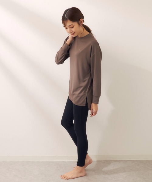 FILA（フィラ）の「マルチウェイ セットアップ 2点セット (ラッシュガード / フィットネスフェア)（ラッシュガード・レディース・ブラック/ベージュ/ラベンダー/ブラウン・MEDIUM/LARGE/X-LARGE/XX-LARGE/XXXX-LARGE/XXX-LARGE）」の15枚目の写真