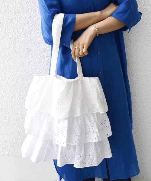 SHIPS(シップス)の「RAJAT:シフリー 刺繍 トート(トートバッグ・レディース・ブラック/ライトホワイト・ONE SIZE)」の21枚目の写真