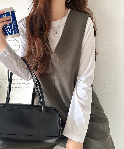 classicalelf(クラシカルエルフ)の「1枚でキマる私スタイル。フラップポケットVネックサロペット(サロペット/オーバーオール・レディース・ブラック/アイボリー/モカ・LARGE/MEDIUM/SMALL/X-LARGE)」の6枚目の写真