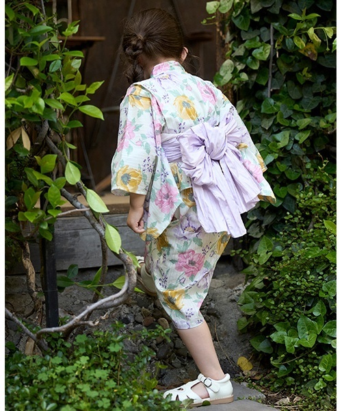 petit main(プティマイン)の「大花柄2way浴衣(浴衣・キッズ・サックスブルー/クリーム・100cm/110cm/90cm/130cm/120cm)」の3枚目の写真