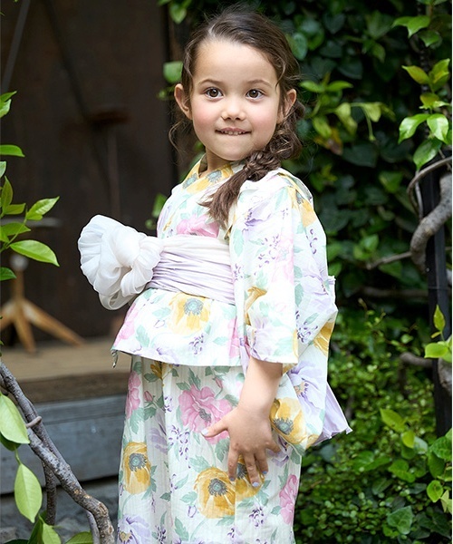 petit main(プティマイン)の「大花柄2way浴衣(浴衣・キッズ・サックスブルー/クリーム・100cm/110cm/90cm/130cm/120cm)」の4枚目の写真
