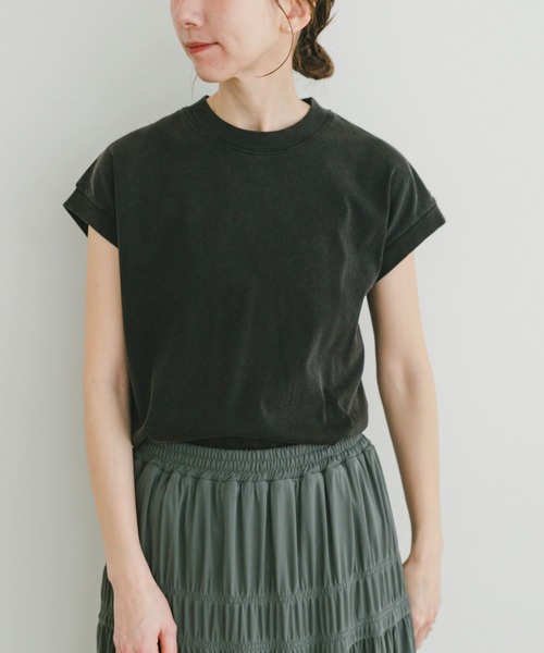 ITEMS URBANRESEARCH（アイテムズ アーバンリサーチ）の「ピグメントフレンチTシャツ（Tシャツ/カットソー・レディース・キャメル/ブラック/グレー・FREE）」の6枚目の写真