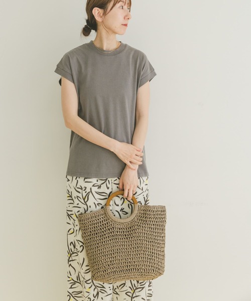 ITEMS URBANRESEARCH（アイテムズ アーバンリサーチ）の「ピグメントフレンチTシャツ（Tシャツ/カットソー・レディース・キャメル/ブラック/グレー・FREE）」の11枚目の写真