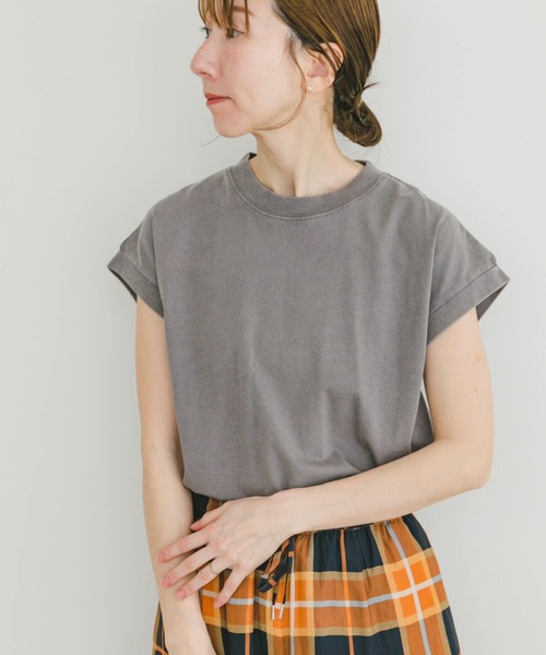 ITEMS URBANRESEARCH（アイテムズ アーバンリサーチ）の「ピグメントフレンチTシャツ（Tシャツ/カットソー・レディース・キャメル/ブラック/グレー・FREE）」の12枚目の写真