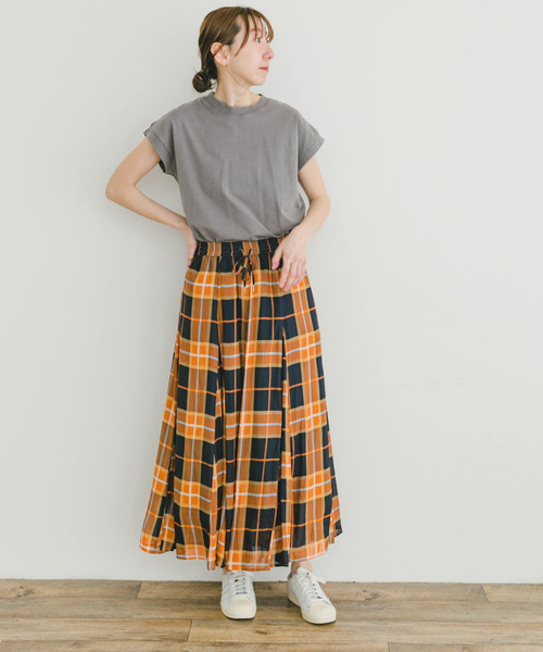 ITEMS URBANRESEARCH（アイテムズ アーバンリサーチ）の「ピグメントフレンチTシャツ（Tシャツ/カットソー・レディース・キャメル/ブラック/グレー・FREE）」の14枚目の写真