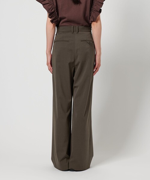 BEAUTY&YOUTH UNITED ARROWS(ビューティーアンドユースユナイテッドアローズ)の「タックワイドパンツ -吸水速乾/接触冷感-(スラックス・レディース・オリーブ/ダークブラウン/ダークグレー・S/XS/M)」の14枚目の写真