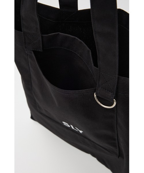 SLY（スライ）の「【WEB限定】POCKET LOGO TOTE BAG ポケット ロゴ トートバッグ（トートバッグ・レディース・ホワイト/レッド/ピンク/ブラック/ブルー・FREE）」の16枚目の写真