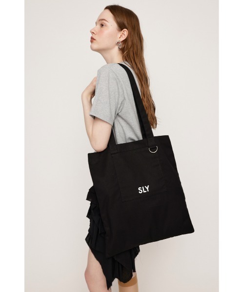 SLY（スライ）の「【WEB限定】POCKET LOGO TOTE BAG ポケット ロゴ トートバッグ（トートバッグ・レディース・ホワイト/レッド/ピンク/ブラック/ブルー・FREE）」の18枚目の写真