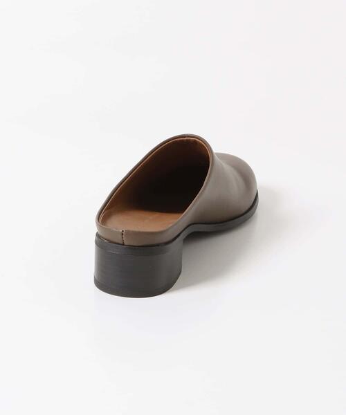 SENSE OF PLACE by URBAN RESEARCH(センスオブプレイスバイアーバンリサーチ)の「ワイドトゥヒールスリッポン(その他シューズ・レディース・ブラウン/ブラック・LARGE/MEDIUM/SMALL)」の4枚目の写真