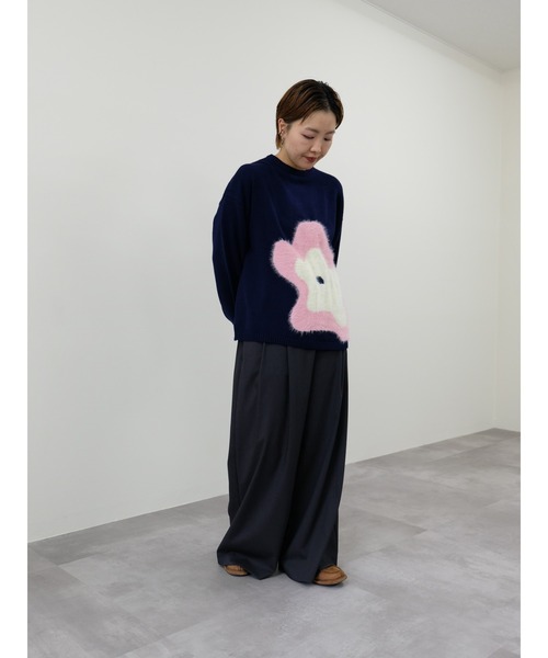 DOLLUPOOPS（ドールアップウップス）の「フラワーモチーフニットトップス（ニット/セーター・レディース・アイボリー/ピーコックグリーン系/ネイビー・38）」の8枚目の写真