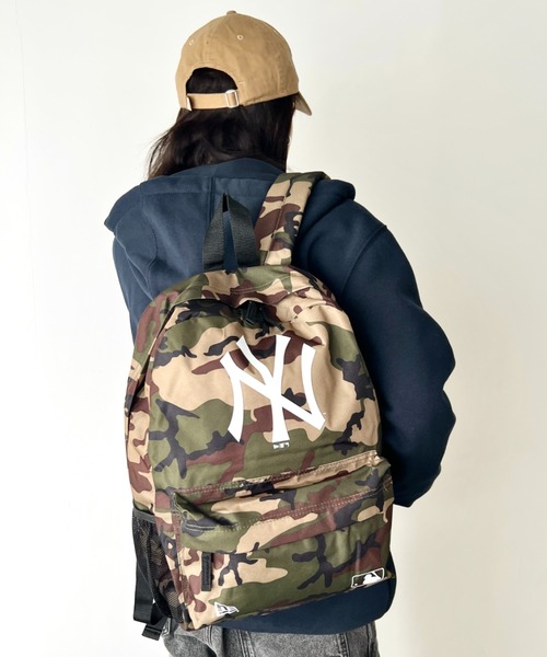 NEW ERA(ニューエラ)の「NEW ERA(ニューエラ)/MLB STADIUM BAG/軽量 A4収納可能 バックパック リュック ニューヨークヤンキース(バックパック/リュック・レディース・ブラウン系カモフラージュ/ブラック・FREE)」の20枚目の写真