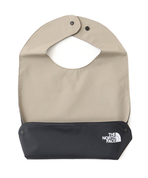 THE NORTH FACE（ザノースフェイス）の「THE NORTH FACE Baby Compact Yummy Bib / ザ・ノース・フェイス ベビー コンパクト ヤミー ビブ（スタイ/よだれかけ・キッズ・ベージュ/アイボリー/オレンジ・FREE）」の3枚目の写真