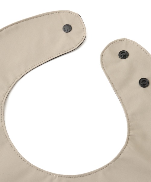 THE NORTH FACE（ザノースフェイス）の「THE NORTH FACE Baby Compact Yummy Bib / ザ・ノース・フェイス ベビー コンパクト ヤミー ビブ（スタイ/よだれかけ・キッズ・ベージュ/アイボリー/オレンジ・FREE）」の13枚目の写真