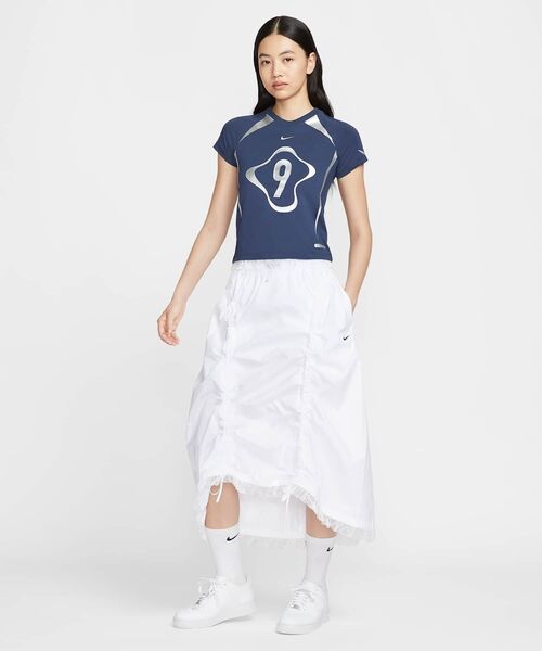 ナイキ スポーツウェア チル ニット ウィメンズ グラフィック Tシャツ ナイキ スポーツウェア チル ニット ウィメンズ グラフィック T