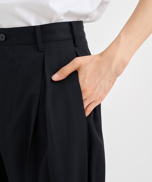 KHOKI / コッキ】Tuck-detail pants（スラックス）｜KHOKI（コッキ）の