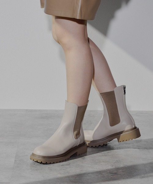 NICAL（ニカル）の「【NICAL】サイドゴアボリュームソールブーツ/554402（ブーツ・レディース・アイボリー/ブラック/グレー/ブラック系その他4・X-LARGE/SMALL/LARGE/MEDIUM）」の8枚目の写真