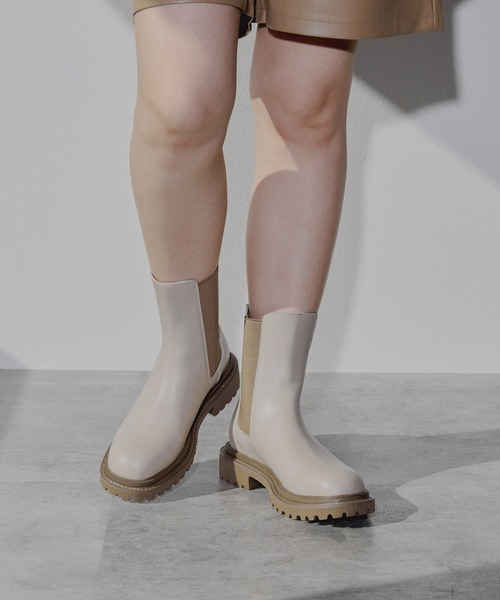 NICAL（ニカル）の「【NICAL】サイドゴアボリュームソールブーツ/554402（ブーツ・レディース・アイボリー/ブラック/グレー/ブラック系その他4・X-LARGE/SMALL/LARGE/MEDIUM）」の9枚目の写真