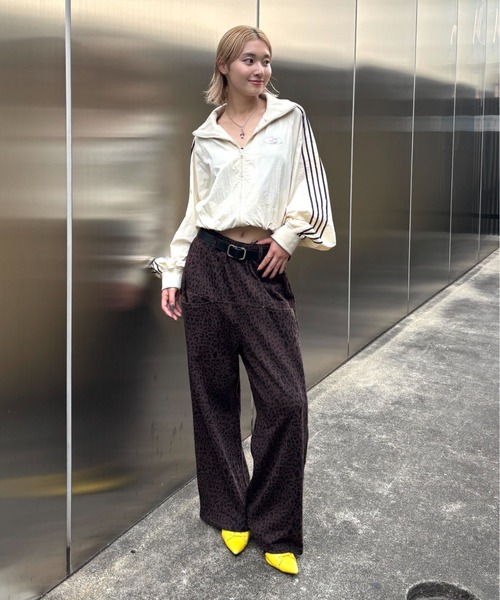 WHO'S WHO gallery（フーズフーギャラリー）の「【WEB限定】Sロゴナイロントラックジャケット（ナイロンジャケット・レディース・マスタード/ネイビー/アイボリー/ブラック・FREE）」の10枚目の写真