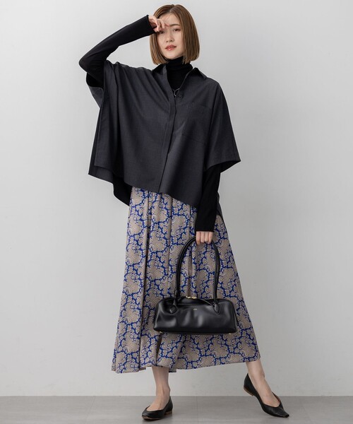 23区(ニジュウサンク)の「【洗える】TWマットクロス ポンチョシルエット シャツ(シャツ/ブラウス・レディース・グレー系/黄土色系・38)」の5枚目の写真