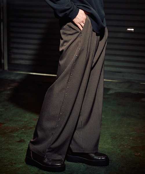 CASPER JOHN（キャスパージョン）の「Hot fit rivet slacks/ホットフィットリベットスラックス（スラックス・メンズ・グレー/ブラック/ブラック系/ブラウン系/ブラウン・X-SMALL/SMALL/MEDIUM/LARGE）」の5枚目の写真