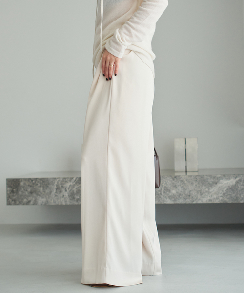 plage(プラージュ)の「《追加》dull satin relax パンツ(その他パンツ・レディース・アイボリー/ブラック・36/38/34)」の3枚目の写真