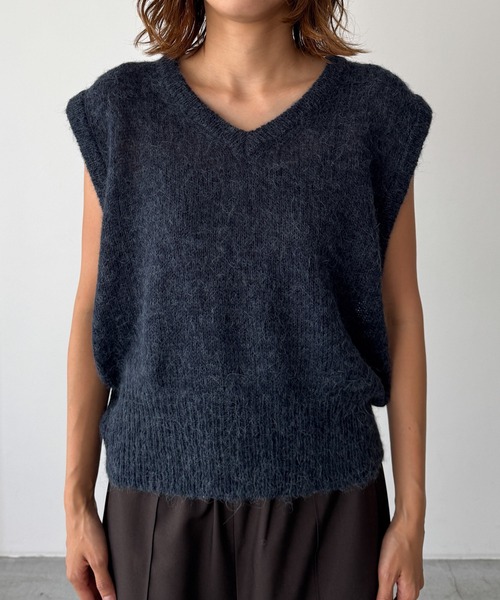 CANAL JEAN（キャナルジーン）の「El mar　アルパカ混Vニットベスト（ベスト・レディース・ネイビー/グレー・ONE SIZE）」の10枚目の写真
