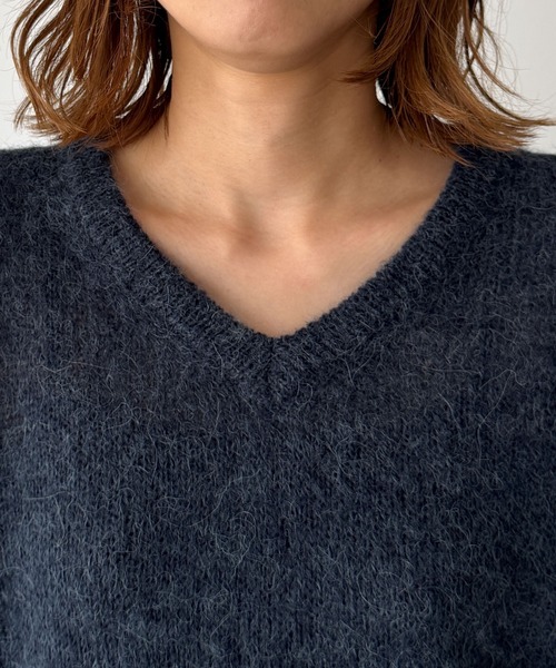CANAL JEAN（キャナルジーン）の「El mar　アルパカ混Vニットベスト（ベスト・レディース・ネイビー/グレー・ONE SIZE）」の13枚目の写真