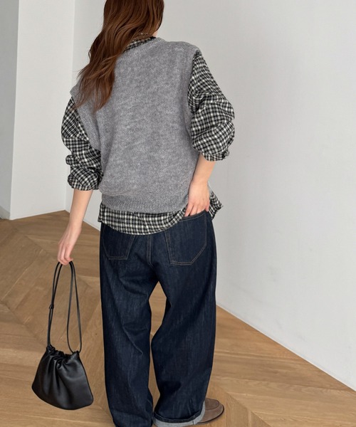 CANAL JEAN（キャナルジーン）の「El mar　アルパカ混Vニットベスト（ベスト・レディース・ネイビー/グレー・ONE SIZE）」の4枚目の写真