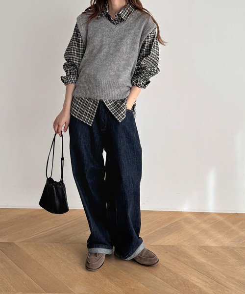 CANAL JEAN（キャナルジーン）の「El mar　アルパカ混Vニットベスト（ベスト・レディース・ネイビー/グレー・ONE SIZE）」の5枚目の写真