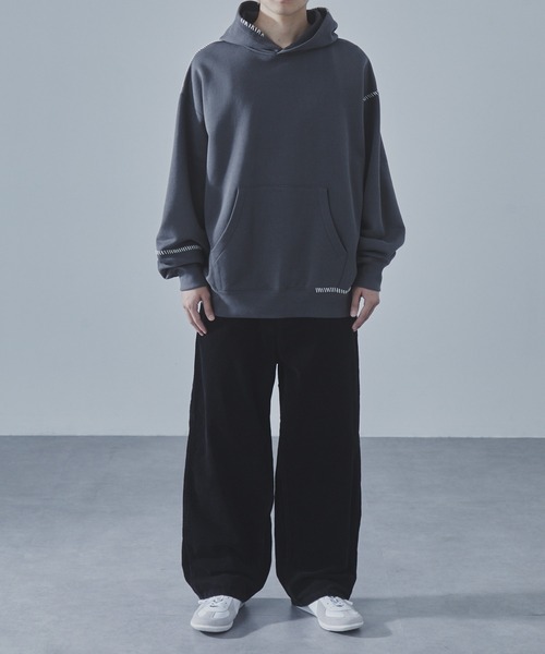 SLICK（スリック）の「【SLICK/スリック】Compact Fleece Embroidery Sweat Pull Parka/コンパクトフリースエンブロイダリープルパーカー / ヘビィーウェイト（パーカー・メンズ・ブラック/ライトグレー/スミクロ・1/2/3）」の18枚目の写真