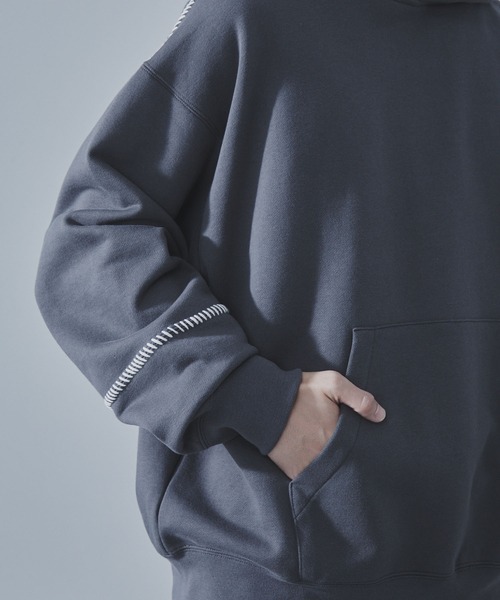 SLICK（スリック）の「【SLICK/スリック】Compact Fleece Embroidery Sweat Pull Parka/コンパクトフリースエンブロイダリープルパーカー / ヘビィーウェイト（パーカー・メンズ・ブラック/ライトグレー/スミクロ・1/2/3）」の19枚目の写真