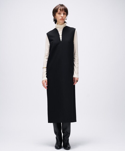 cloenc(クロエンス)の「【マシンウォッシュ】キーネックジャンパースカート(ワンピース・レディース・ブラック/ダークブラウン/ボルドー・02/01/03)」の2枚目の写真