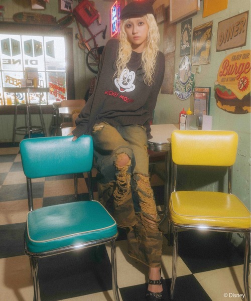 4GEEKs by SPIRALGIRL ディズニーサテン刺繍ニット 4GEEKs by SPIRALGIRL ニット セーター 「Disney/ディズニー/クラリス