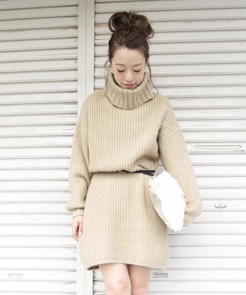 Chico（チコ）の「【who's who Chico】オフタートル片畦ニットワンピース（ワンピース・レディース・アイボリー/ベージュ/グレー・FREE）」の19枚目の写真