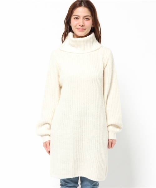 Chico（チコ）の「【who's who Chico】オフタートル片畦ニットワンピース（ワンピース・レディース・アイボリー/ベージュ/グレー・FREE）」の4枚目の写真