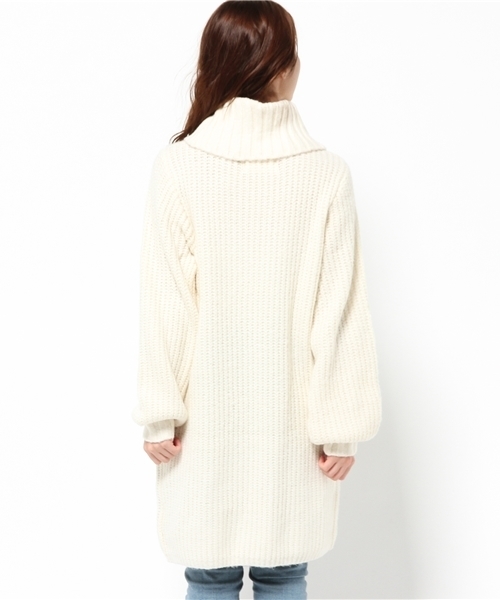 Chico（チコ）の「【who's who Chico】オフタートル片畦ニットワンピース（ワンピース・レディース・アイボリー/ベージュ/グレー・FREE）」の6枚目の写真